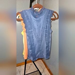 Contrast Lace Tank Top w/ Keyhole Back